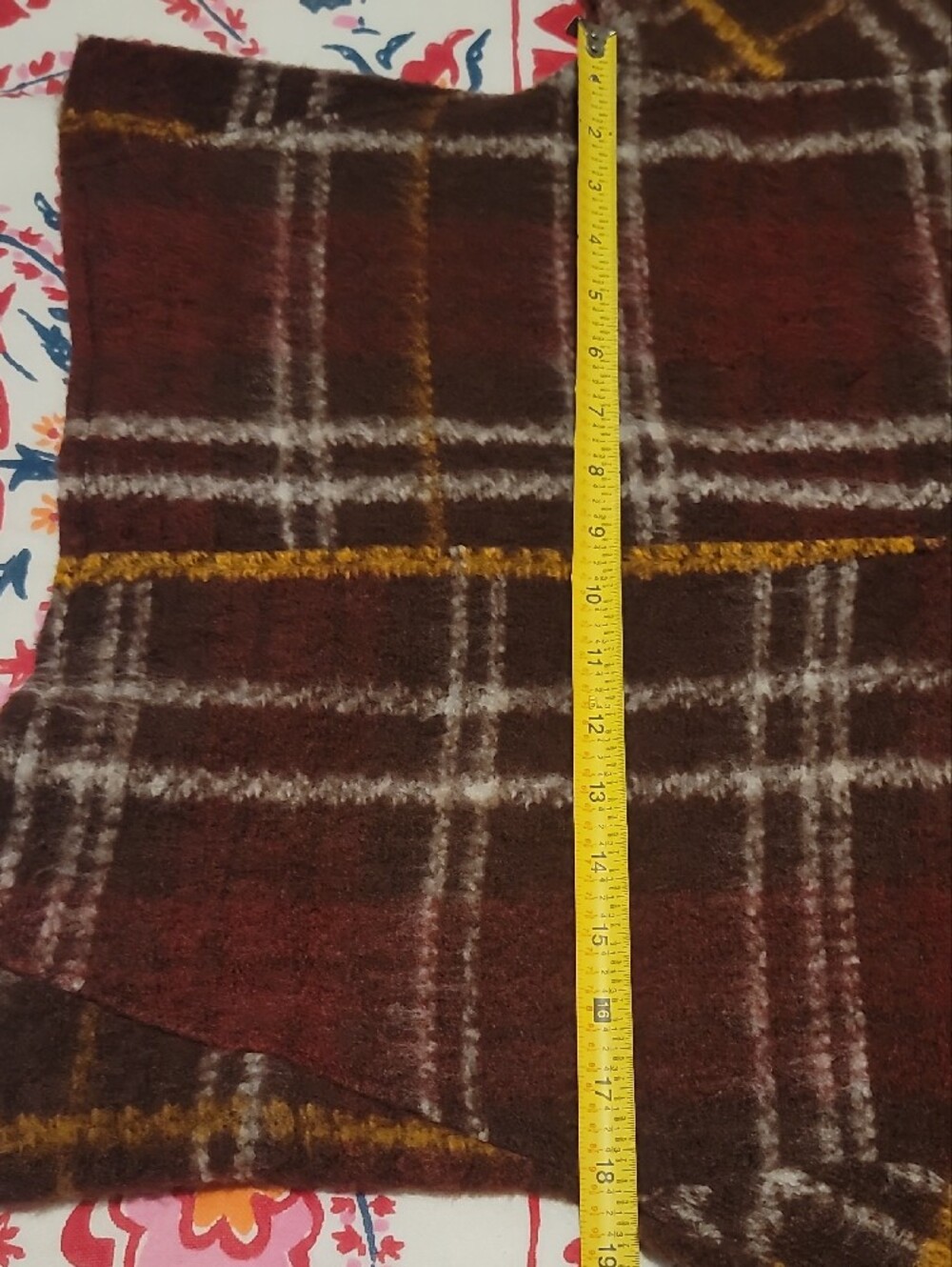 NWOT Zara Womens Warm Brown Red Plaid V Neck Fall Sweater Cream & Mustard Accent - Picture 2 of 16
